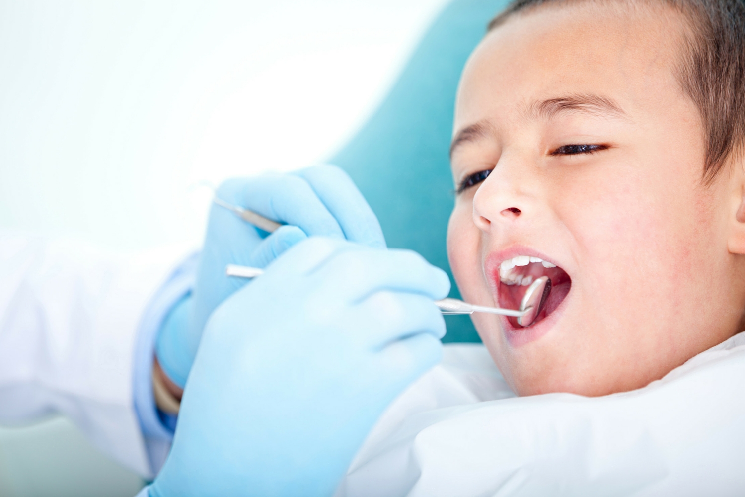 kid-at-dentist